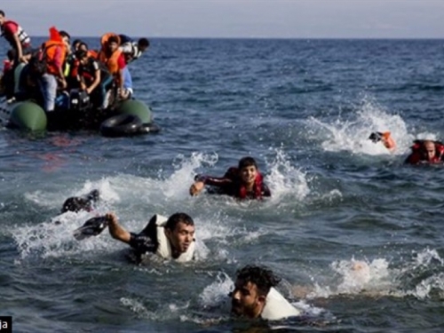 U gotovo 40 akcija na Sredozemnom moru spašeno oko 4500 migranata