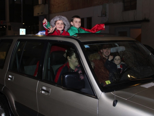 FOTO/VIDEO: Veliko slavlje u Prozoru nakon pobjede 'Vatrenih'