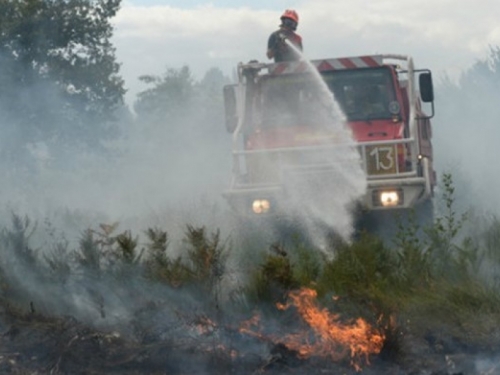 Požari haraju jugom Francuske, stotine ljudi evakuirano