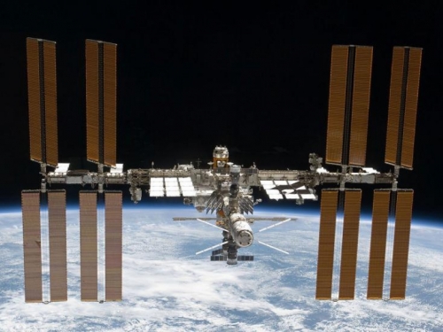 Rusi se poigravaju s NASA-om oko rupe na ISS-u