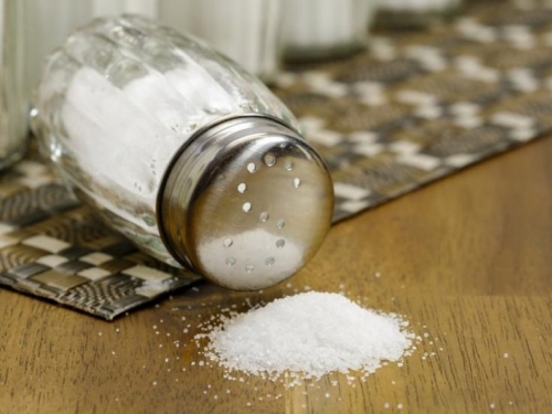 Kako smanjiti unos soli?
