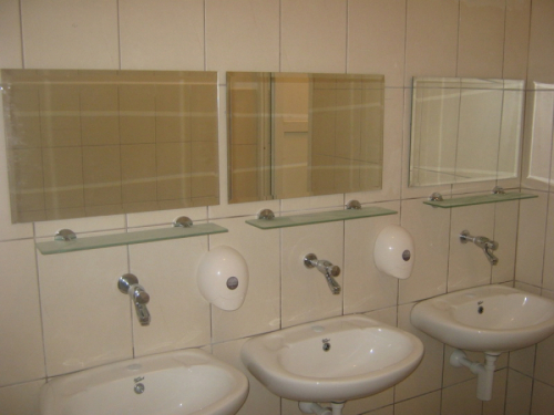 Foto: Obnova sanitarnih čvorova u OŠ „Ivan Mažuranić“ Gračac