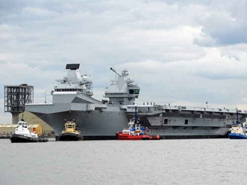 VIDEO: Isplovio najveći ratni brod u povijesti britanske mornarice