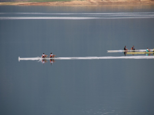 FOTO: Na Ramskom jezeru održana 3. veslačka regata