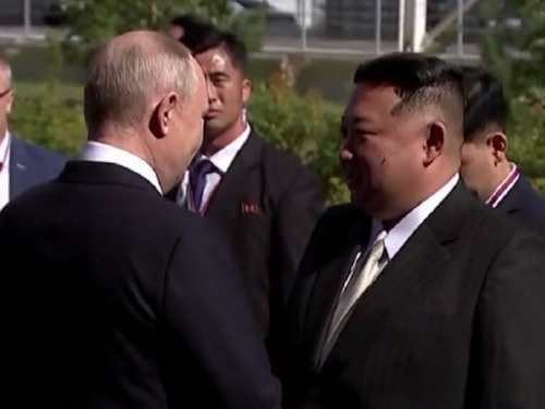 Putin: Drago mi je da te vidim. Kim Jong-un: Hvala na pozivu