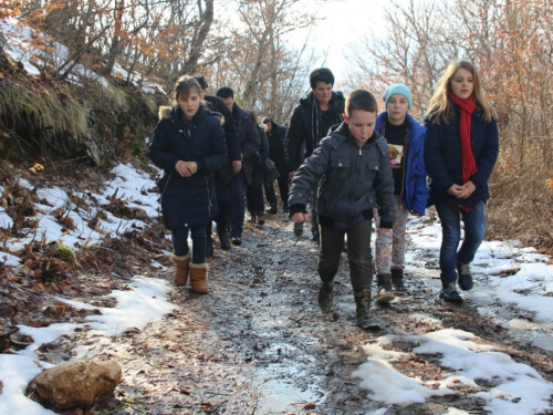 FOTO: Put križa - Treća korizmena nedjelja u župi Uzdol