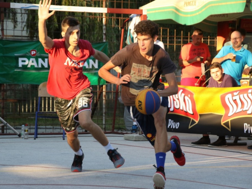 FOTO: Počeo turnir u uličnoj košarci ''Streetball Rama 2017.''