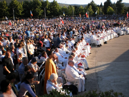 FOTO: Ramci hodočastili Gospi u Međugorje