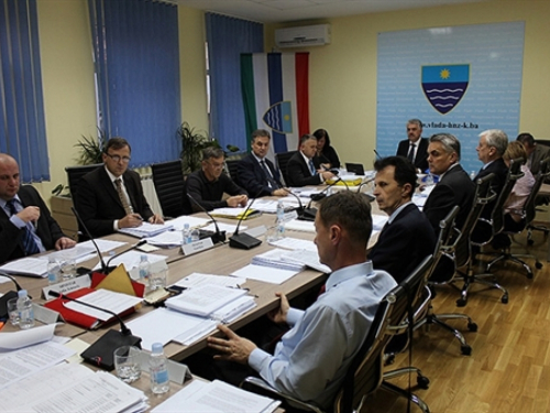 Proračun HNŽ bez deficita, uštede na plaćama zaposlenih