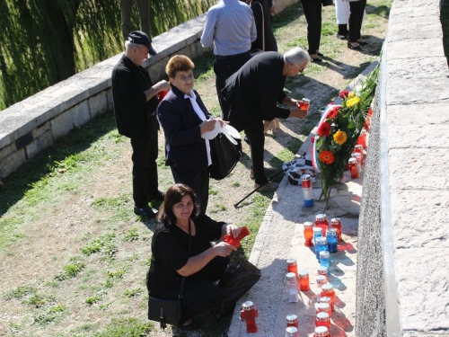 FOTO/VIDEO: Na Šćitu obilježen Dan sjećanja na ramske žrtve