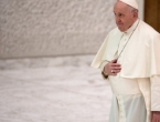 Incident na audijenciji kod Pape, muškarac vikao: ''Bog ne želi Crkvu''