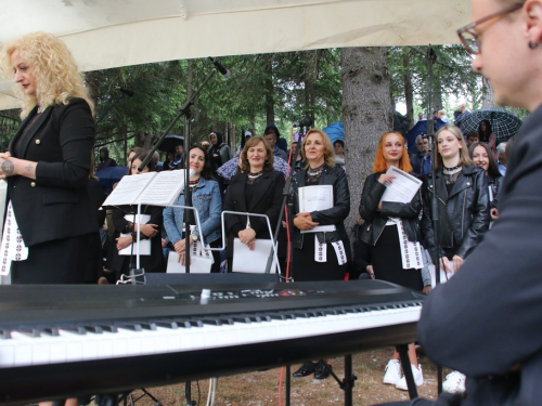 FOTO/VIDEO: Tisuće vjernika na Kedžari proslavilo Divin dan