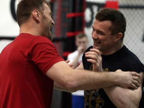 Otkazuje se borba s Nelsonom, Cro Cop na operaciji