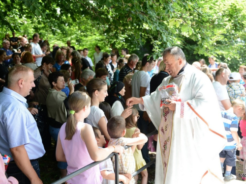 FOTO: Proslava sv. Ante na Kominu u župi Uzdol