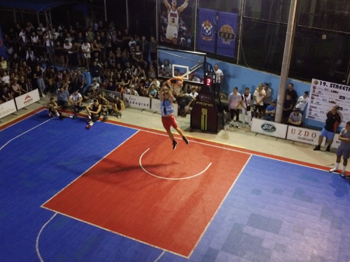 FOTO: Ekipa ''Makarska 3x3'' pobjednik 19. Streetball Rama 2021.