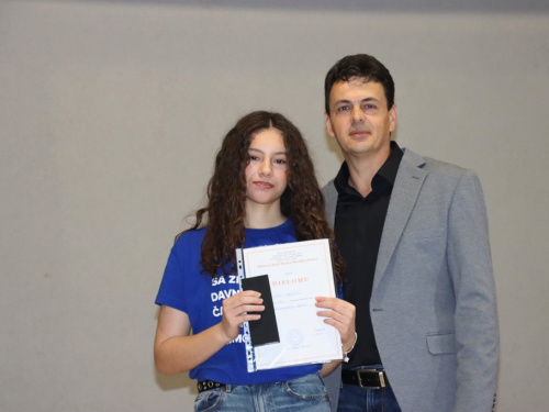 FOTO: Svečano proslavljen Dan OŠ Marka Marulića Prozor