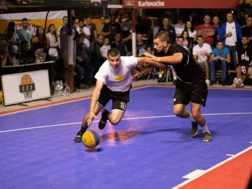 FOTO: Ekipa ''La Pont'' pobjednik 18. Streetball Rama 2020.