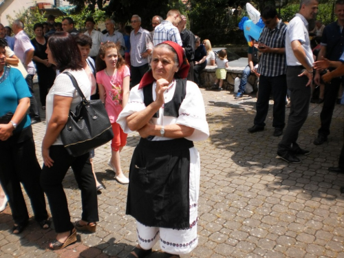 FOTO: Vanjska proslava sv. Ante u župi Gračac