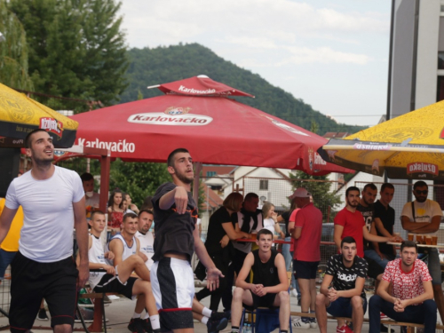 FOTO| Počeo 18. Streetball Rama