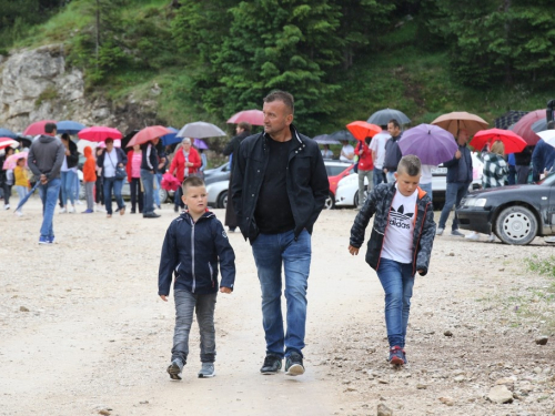 FOTO/VIDEO: Tisuće vjernika na Kedžari proslavilo Divin dan