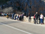 Najduži šank u Hrvatskoj: Prizor iz Imotskog postao hit na društvenim mrežama