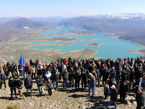 Mirno okupljanje na Zahumu: Ramci poručili – ''Ne damo svoje!''