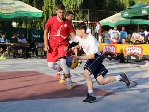 FOTO: Počeo turnir u uličnoj košarci ''Streetball Rama 2017.''