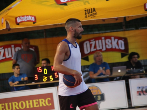 FOTO: Druga večer turnira 19. Streetball Rama