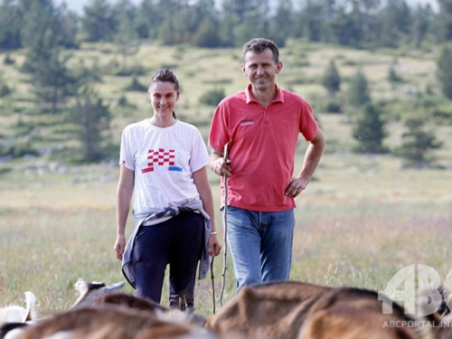 Širokobriježanin i Duvanjka: Ljubavna priča na farmi koza u parku prirode Blidinje