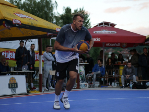 FOTO: Druga večer Streetball turnira u Prozoru