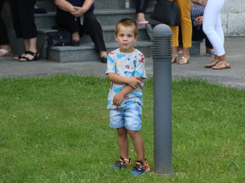 FOTO: Promocija knjige dr. sc. Šimuna Novakovića i druga večer trodnevnice na Šćitu