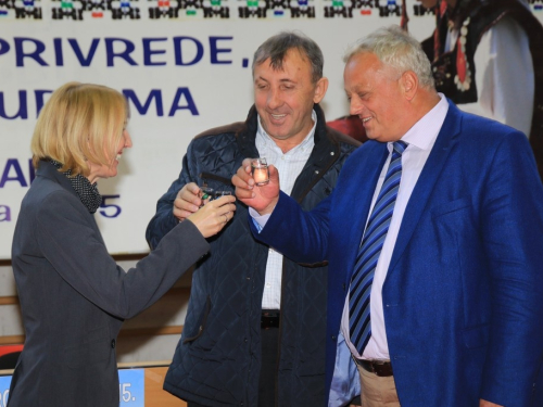 FOTO: Svečano otvoren 10. sajam "Dani šljive Prozor-Rama 2015."