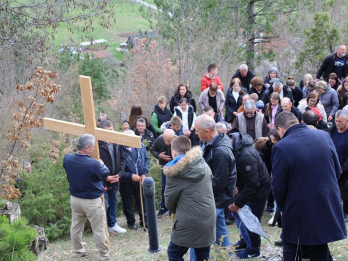 FOTO: Ramski put križa u Podboru