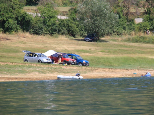 FOTO/VIDEO: Ramci spas od vrućina pronašli na Ramskom jezeru