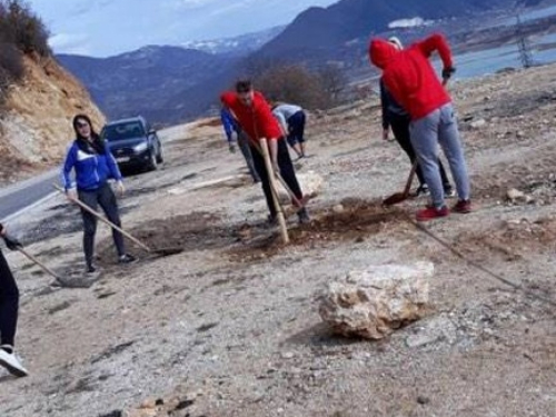 Frama Rumboci u eko akciji na Izlazu