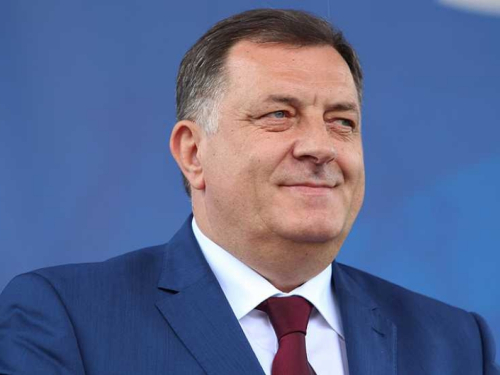 Dodik poručio Schmidtu: ''Neka odmah kupi jednosmjernu kartu za Njemačku''