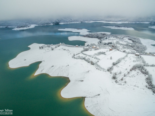 FOTO/VIDEO: Snijeg zabijelio Ramu, pogledajte kako izgleda iz zraka