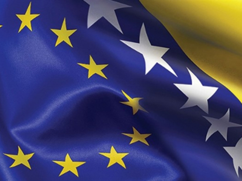 Procurio dokument EU da BiH 2019. dobiva status kandidata