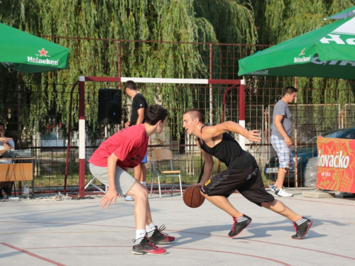 FOTO: Druga večer Streetball turnira u Prozoru