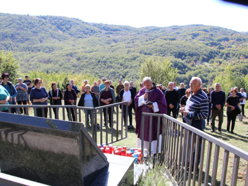 FOTO: Na Maglicama obilježena 82. obljetnica stradanja