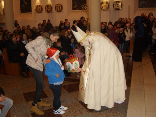 FOTO: Blagdan sv. Nikole radosno proslavljen u župi Prozor