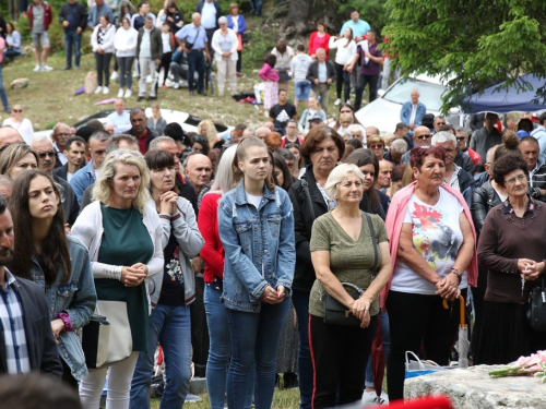 FOTO/VIDEO: Tisuće vjernika na Kedžari proslavilo Divin dan