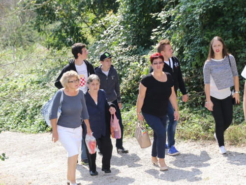 FOTO: Obilježena 23. obljetnica stradanja Hrvata na Hudutskom