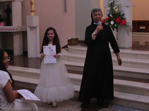 FOTO: U Prozoru održan dječji festival 'Djeca pjevaju Isusu'