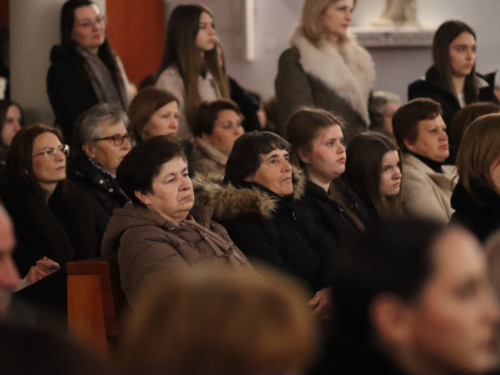 Veličanstvena završnica u Rami: ''Čuvarice'' koncertom u Prozoru zaključile korizmenu turneju