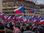 Tisuće prosvjednika na ulicama Praga: ''Prekinite pružati vojnu potporu Ukrajini''