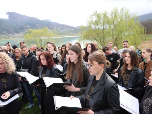 FOTO/VIDEO: Poruka mira stigla na Šćit: Josip Jelinić završio svoje hodočašće kroz BiH