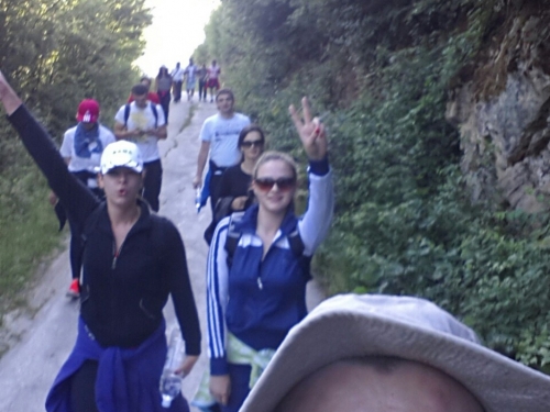 FOTO: 27 hodočasnika iz Rame pješice krenulo u Međugorje