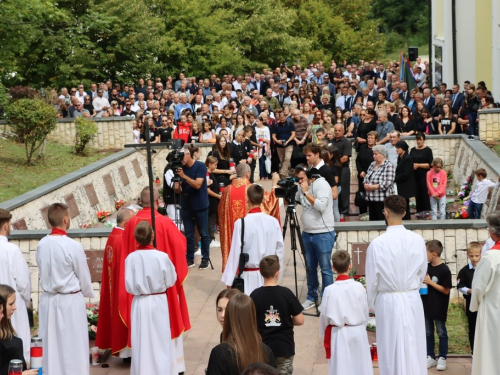 FOTO: Obilježena 29. obljetnica stradanja Hrvata na Uzdolu