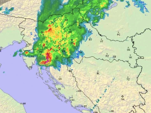 Nevrijeme ide prema BiH - Pazite se olujnog vjetra